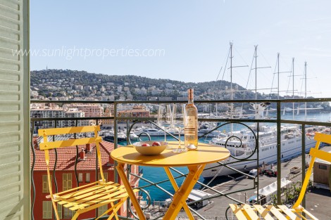 Nice, Montée Montfort, Port area